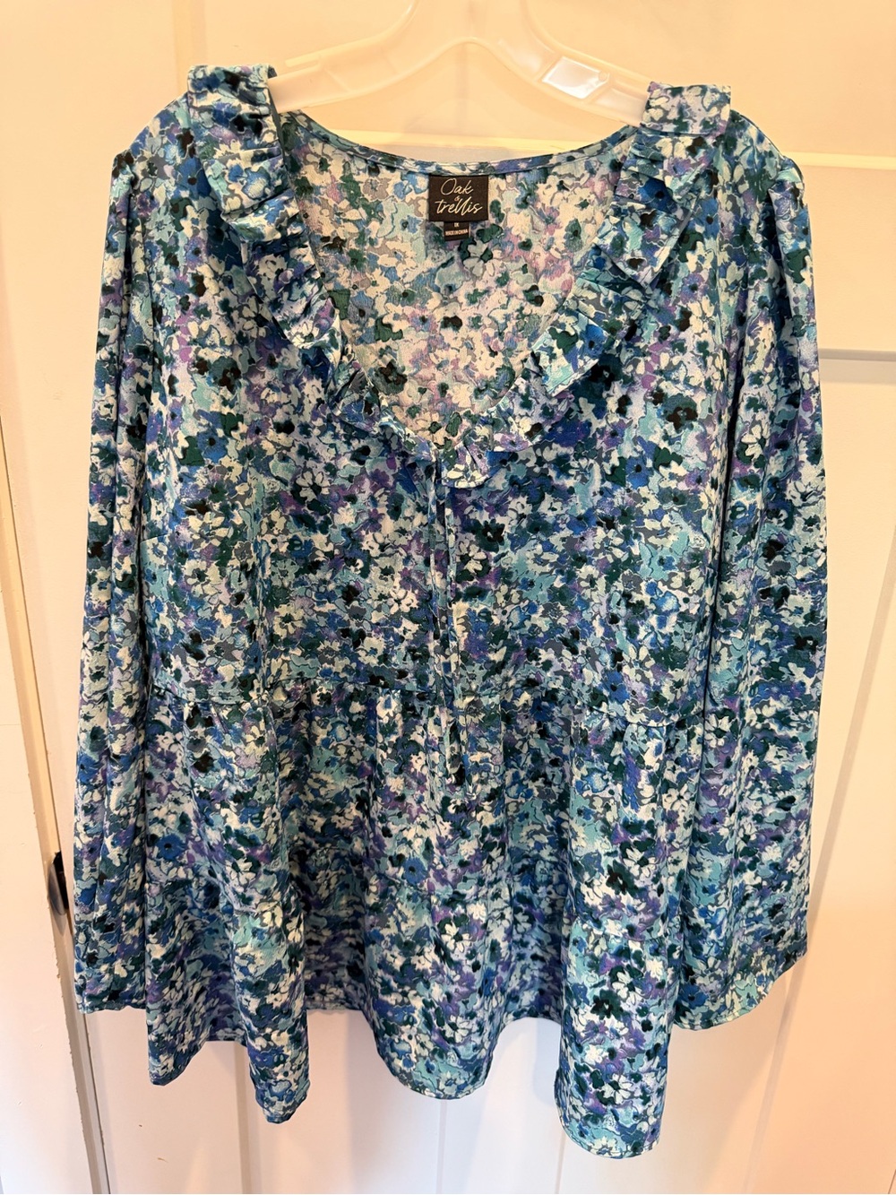Oak & Trellis 1X Blue Floral Ruffle Neck Peplum Blouse Plus Size